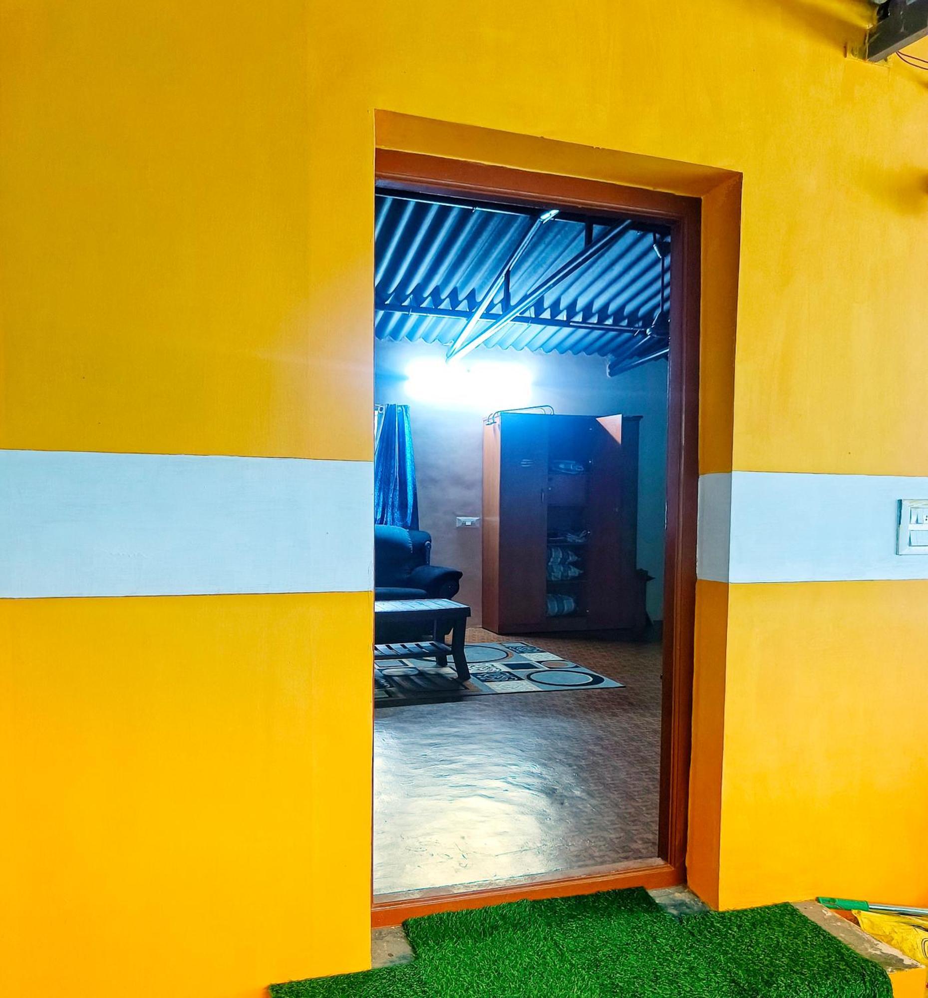 Shivalaya Farmstay Located Amdist Coconut Farm With River Access Near Isha,Adiyogi,Siruvani Alāndurai 外观 照片