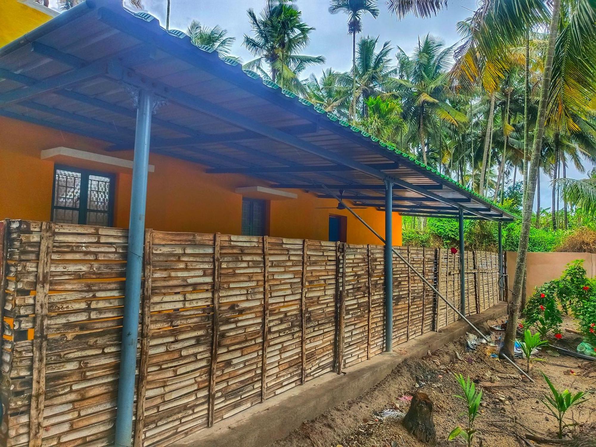 Shivalaya Farmstay Located Amdist Coconut Farm With River Access Near Isha,Adiyogi,Siruvani Alāndurai 外观 照片