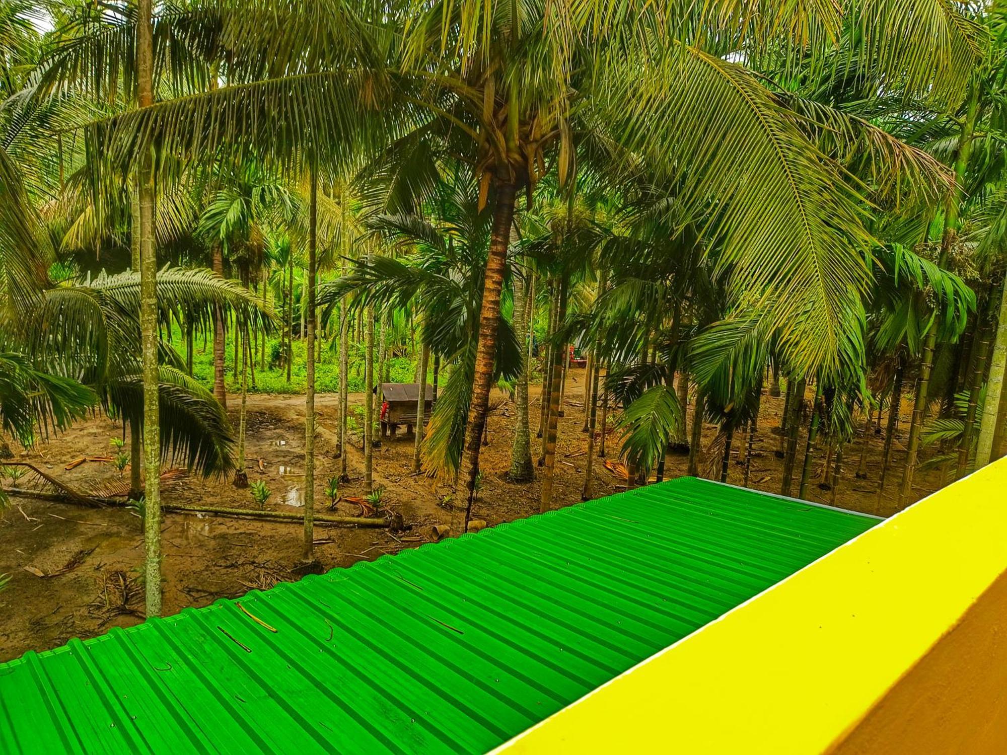 Shivalaya Farmstay Located Amdist Coconut Farm With River Access Near Isha,Adiyogi,Siruvani Alāndurai 外观 照片